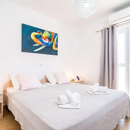 Burum - With Beautiful View 2 Bed & Breakfast