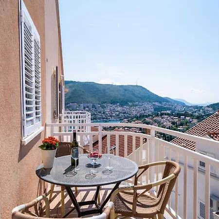 Bed & Breakfast Burum - With Beautiful View 2 *