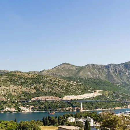 Bed & Breakfast Burum - With Beautiful View 2 Ragusa