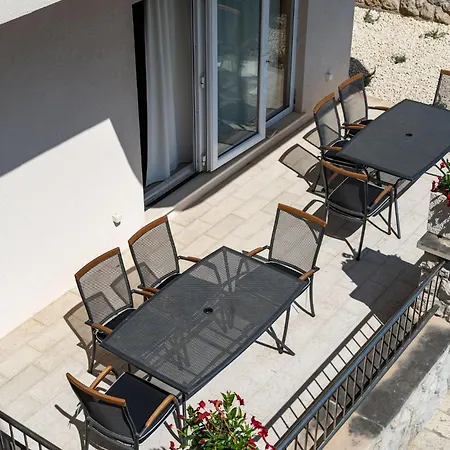 Burum - With Beautiful View 2 Bed & Breakfast