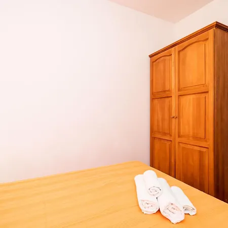 Burum - With Beautiful View 2 Bed & Breakfast