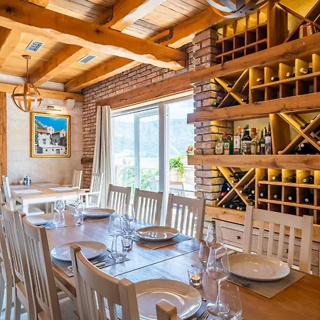 Burum - With Beautiful View 2 Bed & Breakfast Ragusa