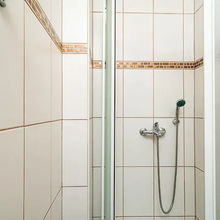 فندق مبيت وإفطار Burum - With Beautiful View 2 *
